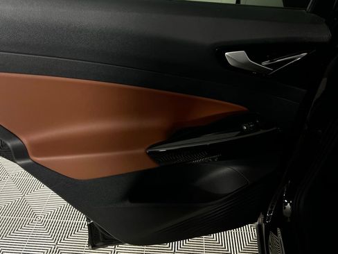 Used 2022 Volkswagen ID.4 Pro S w/ Gradient Package image 24