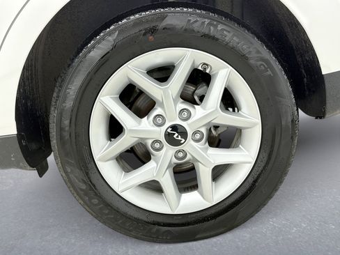 Used 2025 Kia Soul LX w/ LX Technology Package image 22