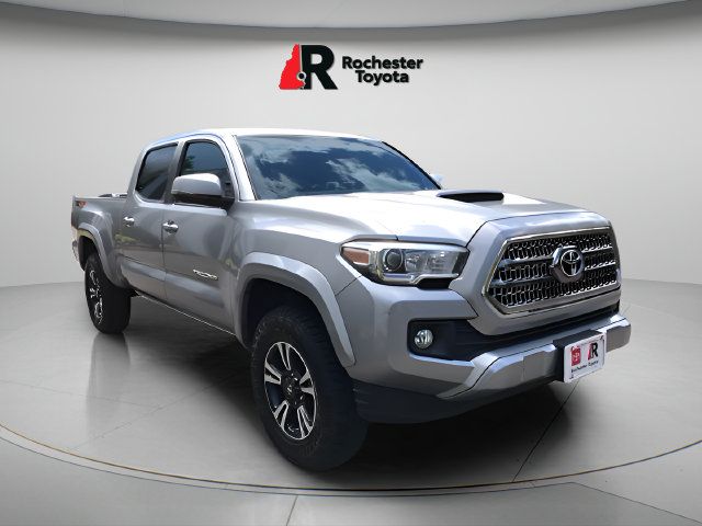 Certified 2016 Toyota Tacoma TRD Sport w/ Towing Package AWD/4WD image 2