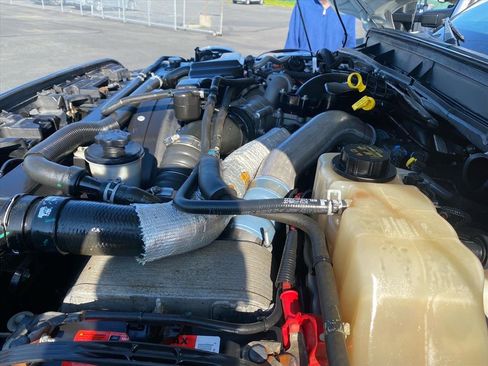 Used 2015 Ford F250 XLT w/ XLT Interior Package image 34