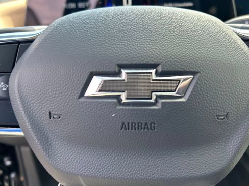 New 2026 Chevrolet Equinox ACTIV w/ Convenience Package III AWD/4WD image 29