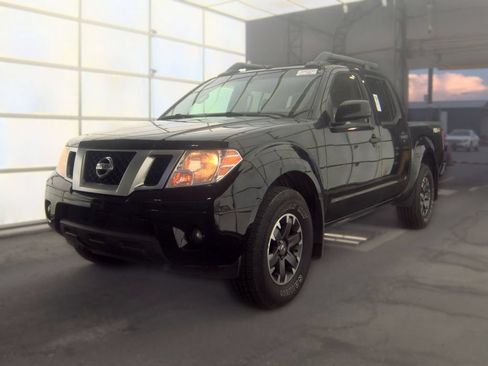 Used 2019 Nissan Frontier PRO-4X AWD/4WD image 2