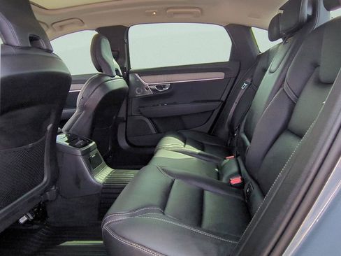 Certified 2023 Volvo S90 T8 Ultimate w/ Lounge Package AWD/4WD image 9