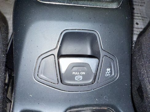 Used 2020 Jeep Renegade Sport AWD/4WD image 20