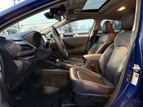 Used 2025 Subaru Crosstrek 2.5i Limited image 37