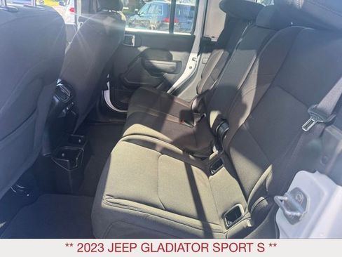 Certified 2023 Jeep Gladiator Sport image 14
