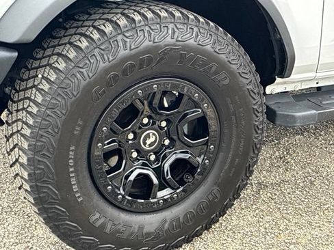 Used 2024 Ford Bronco Wildtrak AWD/4WD image 11