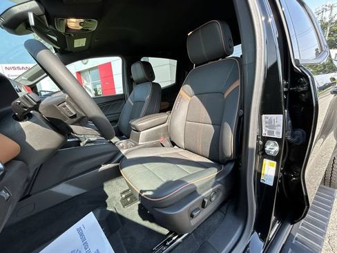 Used 2026 GMC Canyon AT4 AWD/4WD image 15