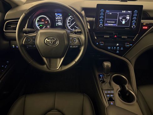 Used 2024 Toyota Camry SE FWD image 28