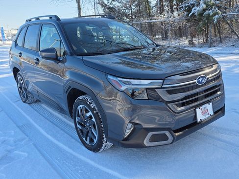 Certified 2025 Subaru Forester Limited image 9