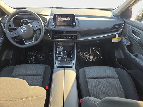 New 2026 Nissan Rogue SV w/ Cold Weather Package FWD image 9