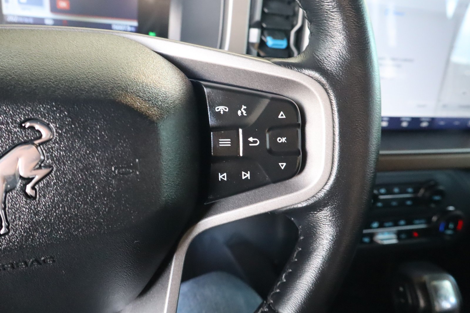 Used 2022 Ford Bronco Outer Banks AWD/4WD image 23