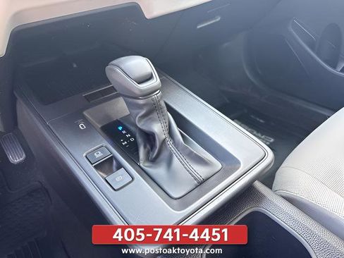 Used 2026 Toyota Corolla Cross L FWD image 23