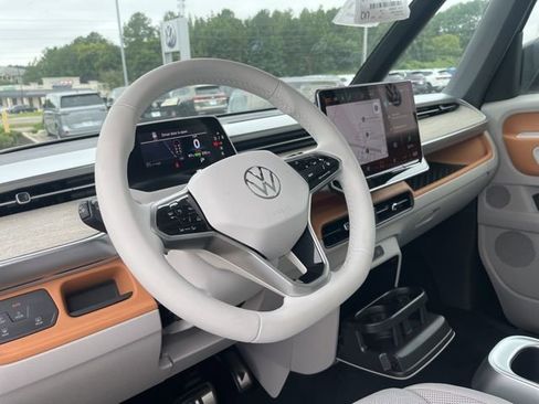 New 2025 Volkswagen ID. Buzz 1st Edition image 33