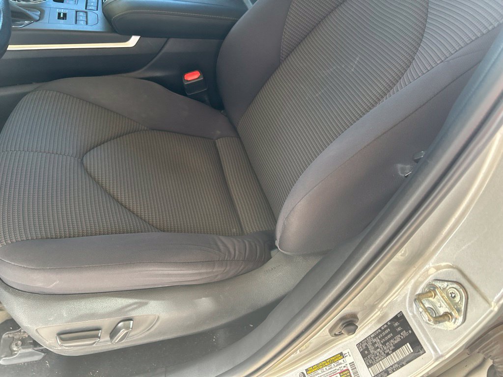 Used 2021 Toyota Highlander L AWD/4WD image 15
