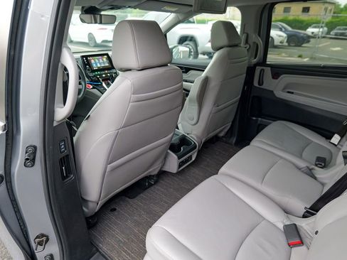 Used 2023 Honda Odyssey Touring image 25