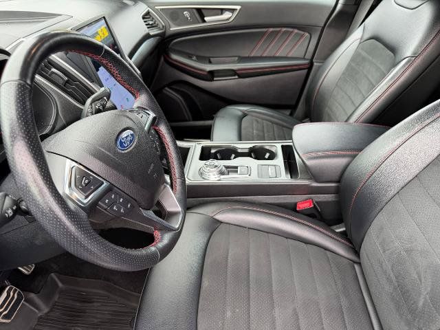 Certified 2022 Ford Edge ST-Line AWD/4WD image 10