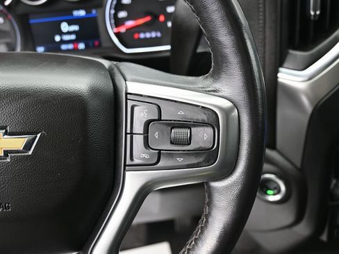 Used 2022 Chevrolet Silverado 2500 LT w/ Convenience Package image 19
