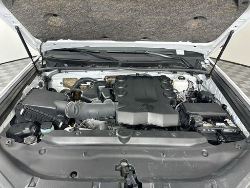 Used 2024 Toyota 4Runner SR5 Premium image 33