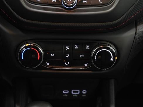 Used 2023 Chevrolet TrailBlazer RS FWD image 18