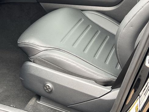 New 2026 Mercedes-Benz GLC 300 4MATIC image 12