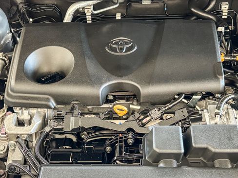 Used 2024 Toyota RAV4 XLE Premium AWD/4WD image 27