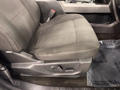 Used 2015 Ford F150 XLT w/ Equipment Group 302A Luxury image 26