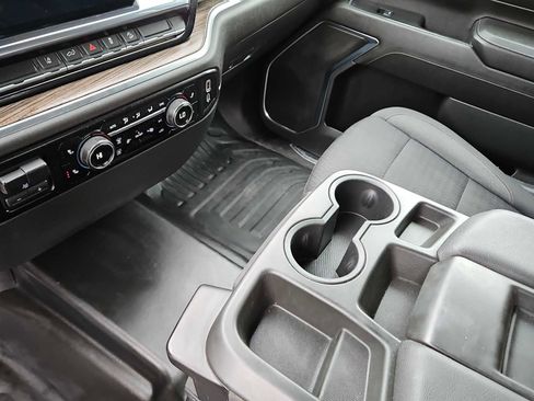 Used 2024 Chevrolet Silverado 2500 LT image 20