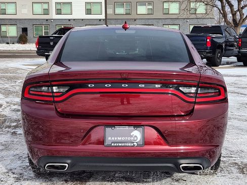 Used 2021 Dodge Charger SXT w/ Cold Weather Package image 10