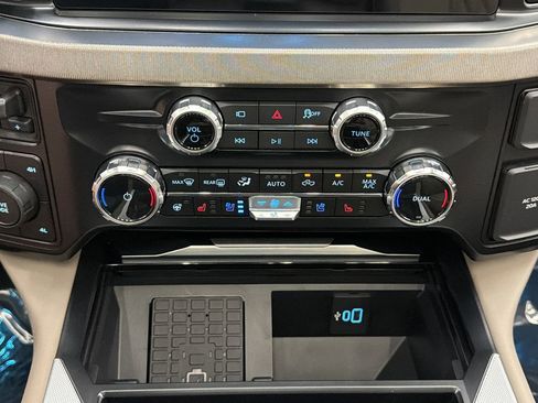 Used 2026 Ford F450 Platinum w/ Platinum Plus Package AWD/4WD image 25