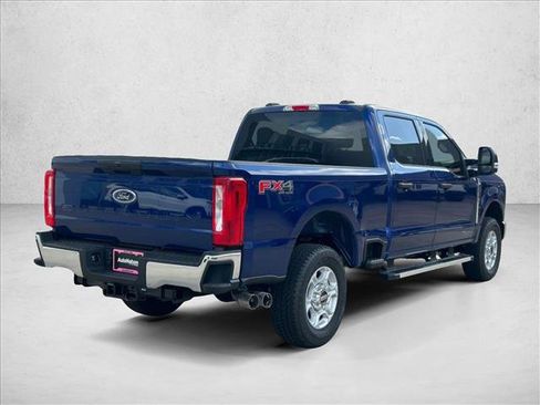 New 2026 Ford F250 XLT w/ FX4 Off-Road Package image 2