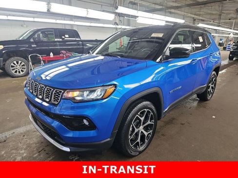 Used 2024 Jeep Compass Limited image 1