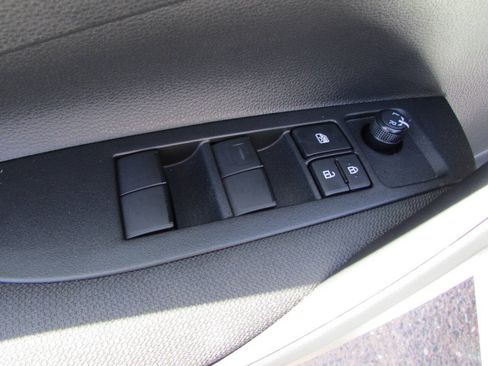 Used 2026 Toyota Corolla LE FWD image 16