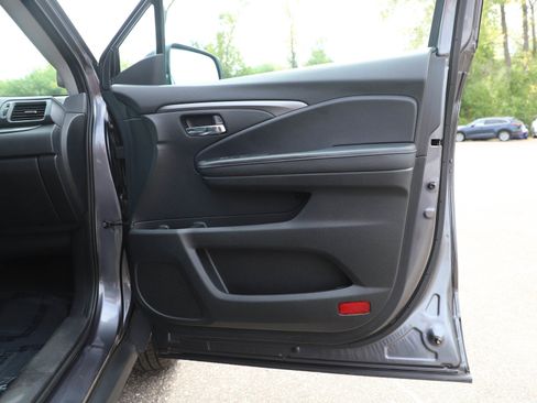 Used 2019 Honda Ridgeline RTL-T image 9