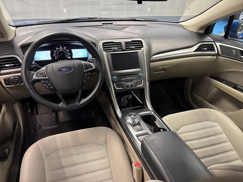 Used 2018 Ford Fusion SE w/ Fusion SE Technology Package image 21
