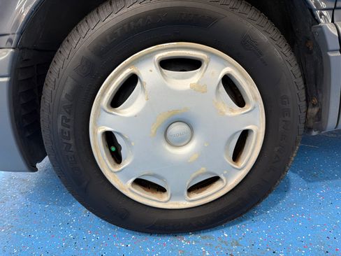 Used 1995 Toyota Previa DX image 44