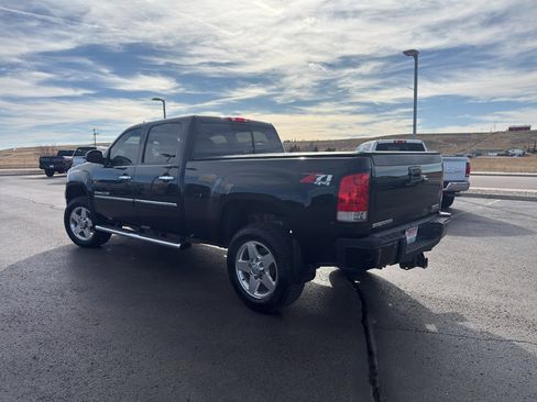 Used 2013 GMC Sierra 2500 Denali w/ Suspension Package, Off-Road image 7