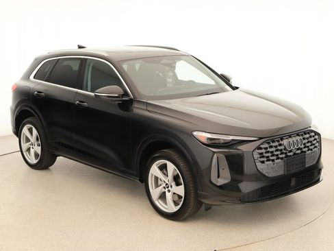 New 2025 Audi Q5 Premium Plus image 30