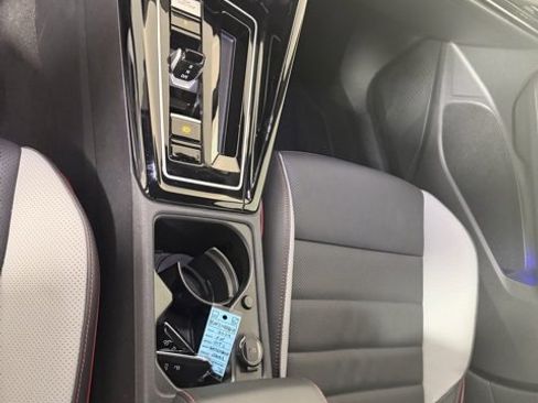 Used 2024 Volkswagen GTI SE image 17