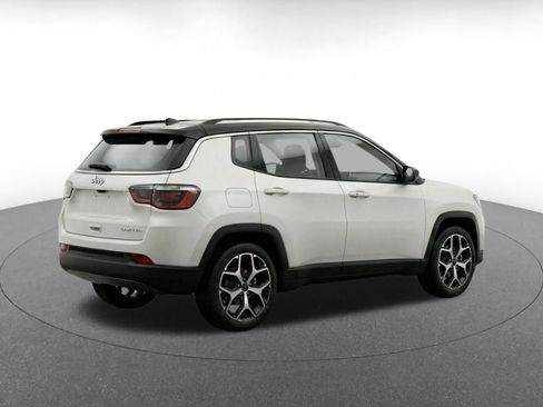 Used 2025 Jeep Compass Limited AWD/4WD image 9