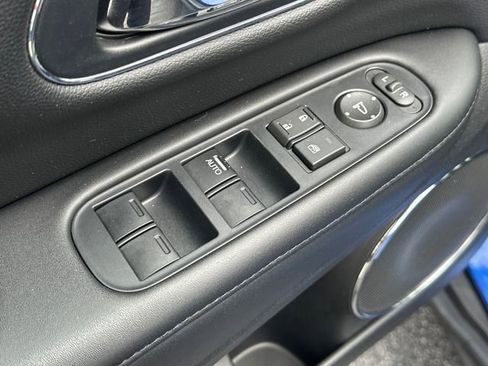 Used 2018 Honda HR-V EX-L image 14