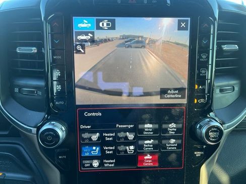 Used 2019 RAM 2500 Laramie AWD/4WD image 31