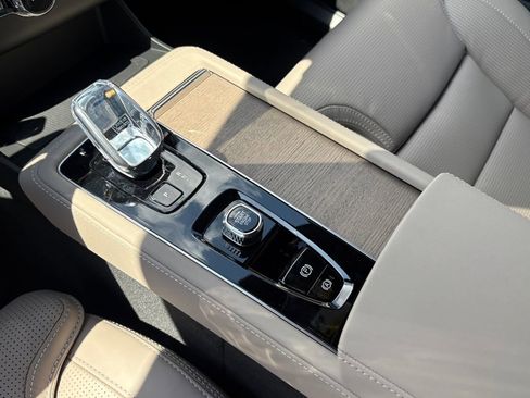 New 2026 Volvo XC90 B6 Ultra w/ Protection Package Premier AWD/4WD image 13