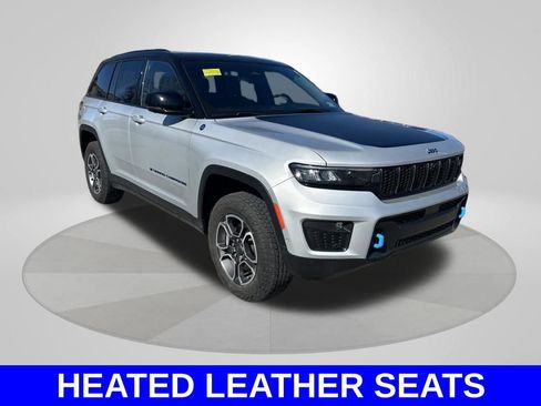 Used 2023 Jeep Grand Cherokee Trailhawk w/ Advanced Protech Group II image 3