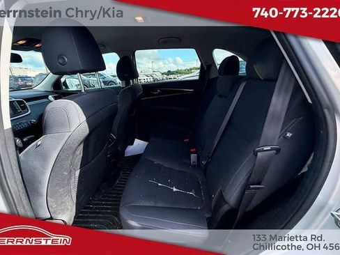 Used 2020 Kia Sorento LX FWD image 14