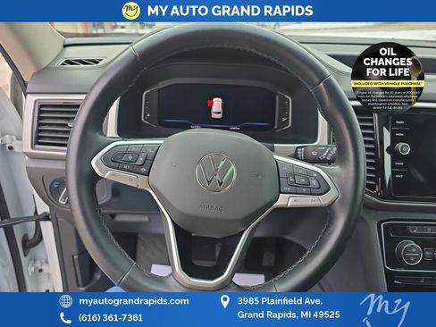 Used 2021 Volkswagen Atlas SEL Premium image 20
