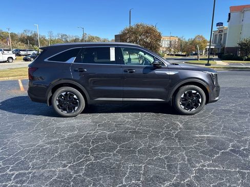 New 2026 Kia Sorento S w/ S Panoramic Sunroof Package FWD image 2