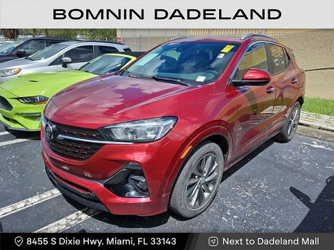 Used 2022 Buick Encore GX Select w/ Sport Touring Package image 2