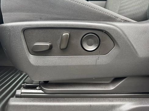 Used 2022 Chevrolet Silverado 1500 LT image 37