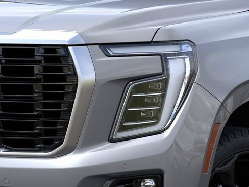 New 2026 GMC Yukon Denali w/ Denali Reserve Package AWD/4WD image 10